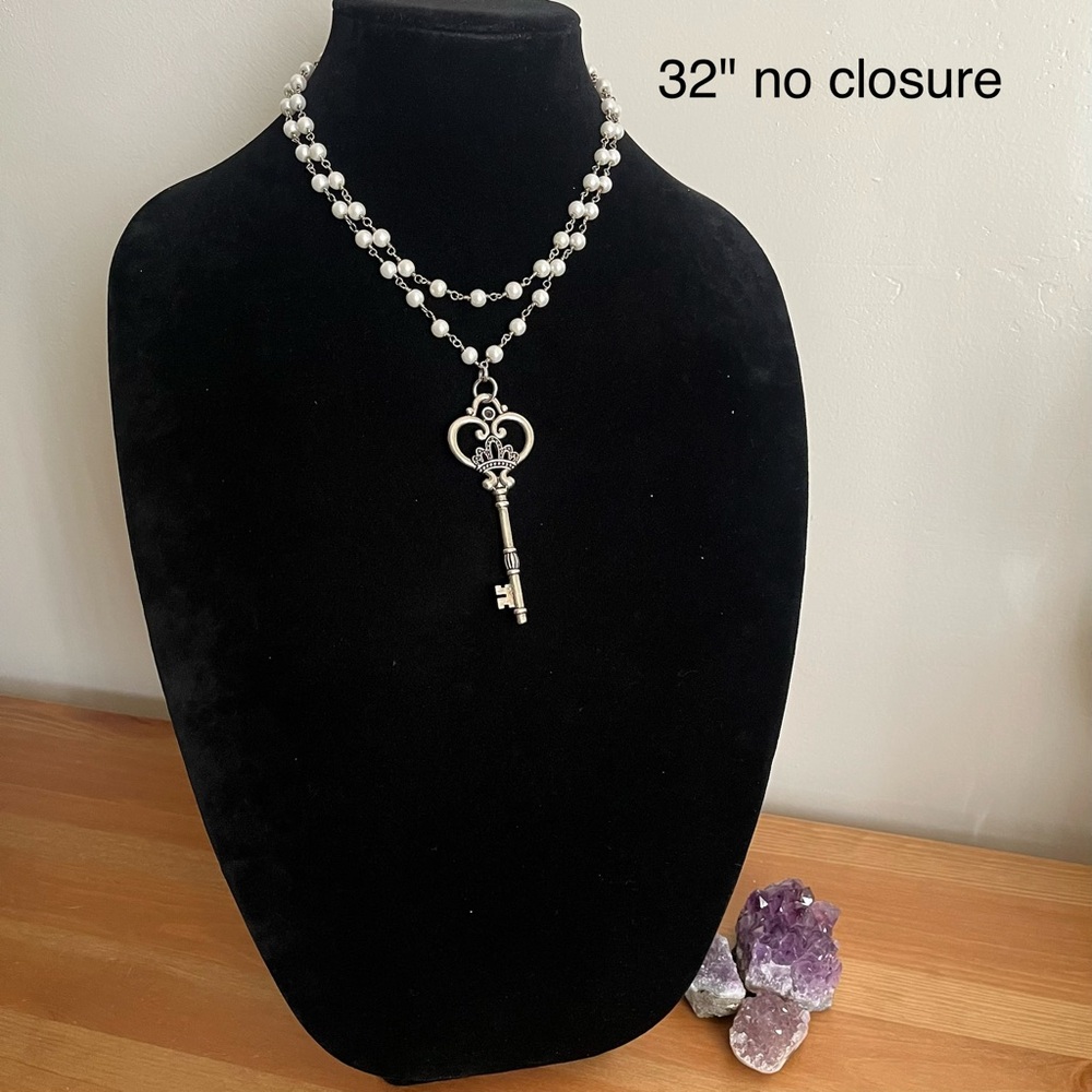 📌SOLD📌White Pearl Multi-Strand Necklace with Key Pendant. Set of 2. - Womens' - Picture 11 of 12